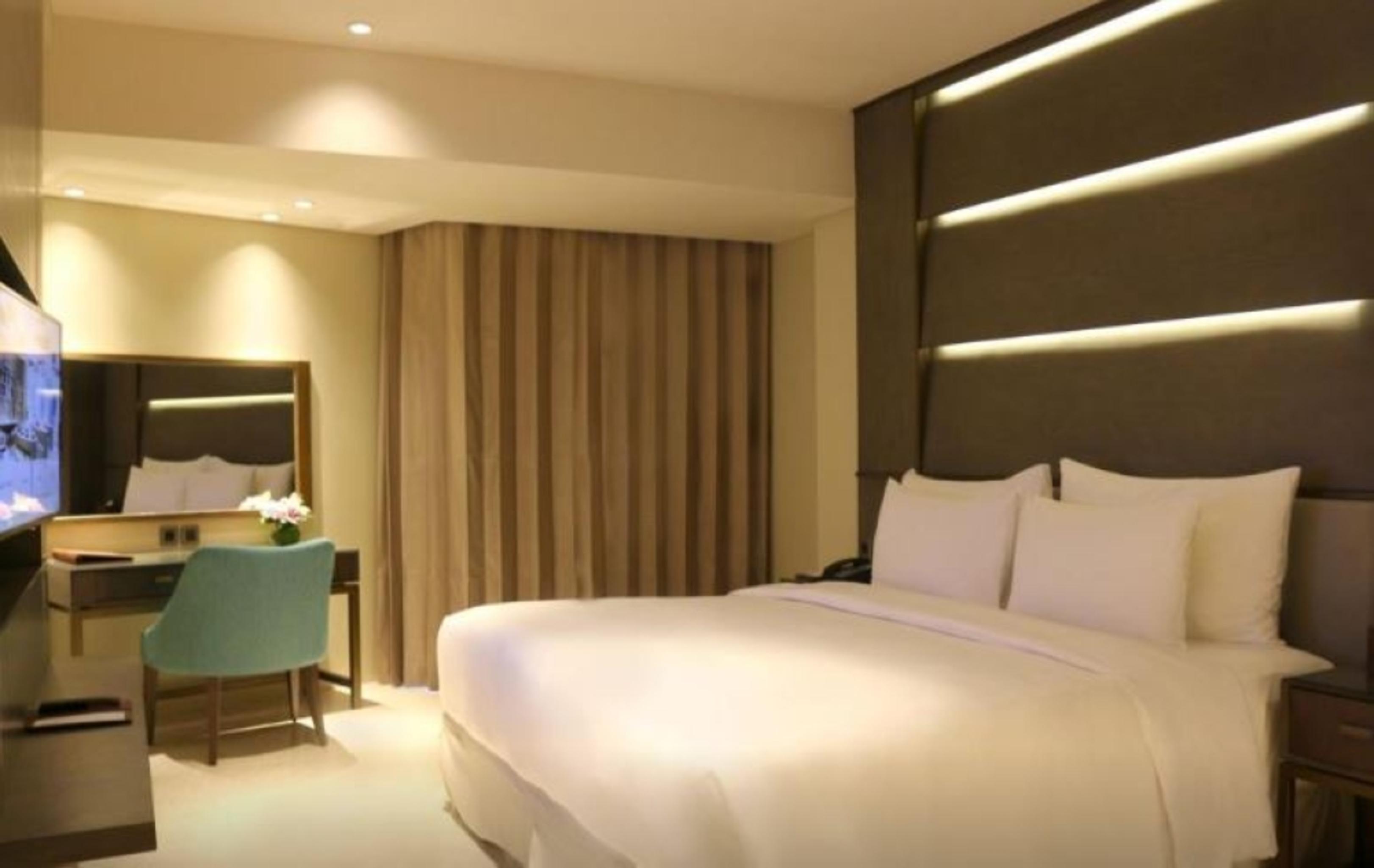 Vasa Hotel Surabaya Exteriör bild