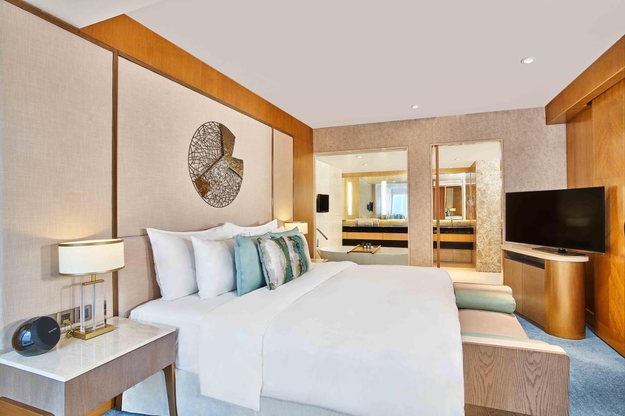 Vasa Hotel Surabaya Exteriör bild