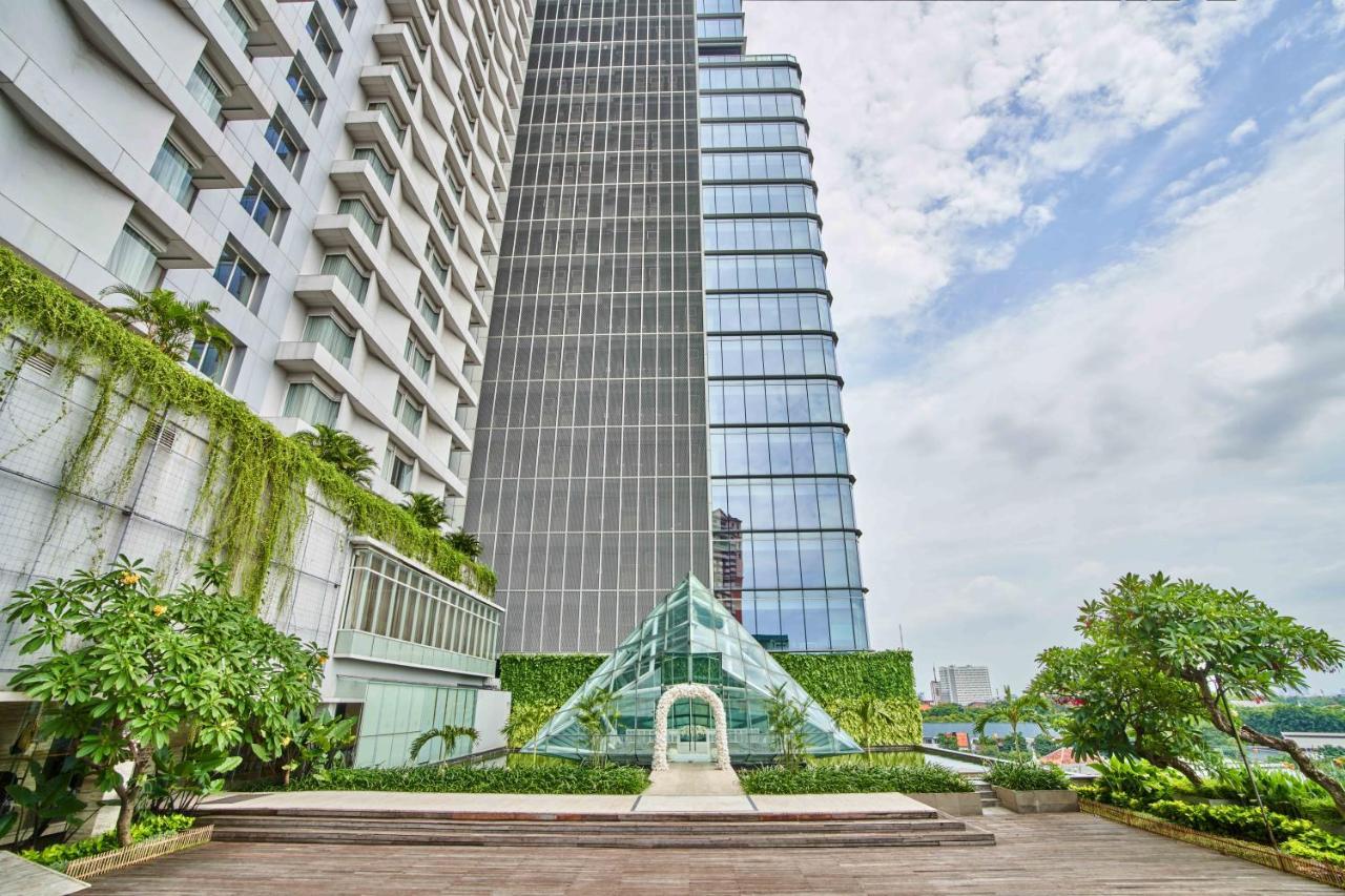 Vasa Hotel Surabaya Exteriör bild