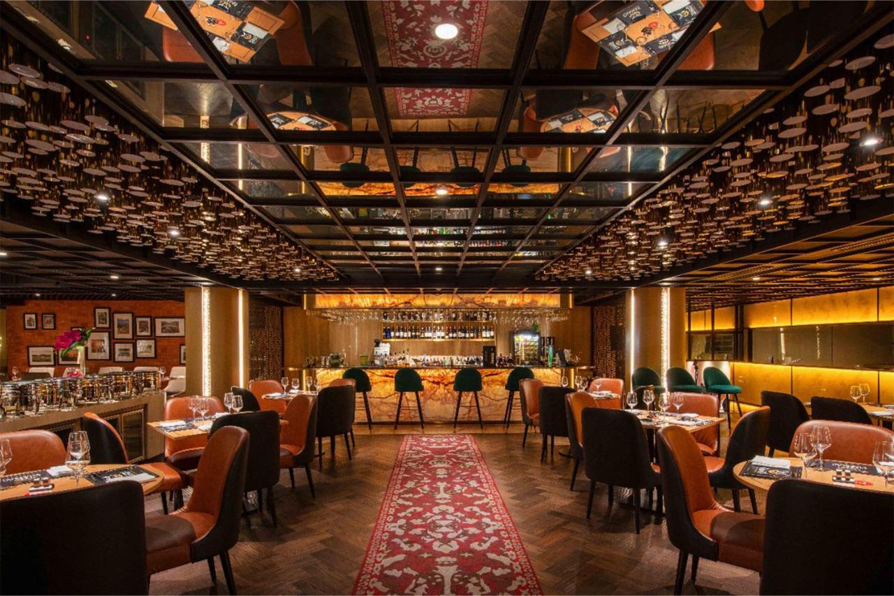 Vasa Hotel Surabaya Exteriör bild