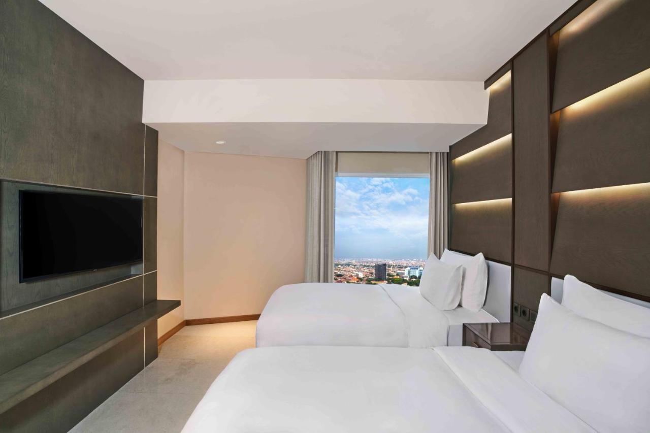 Vasa Hotel Surabaya Exteriör bild