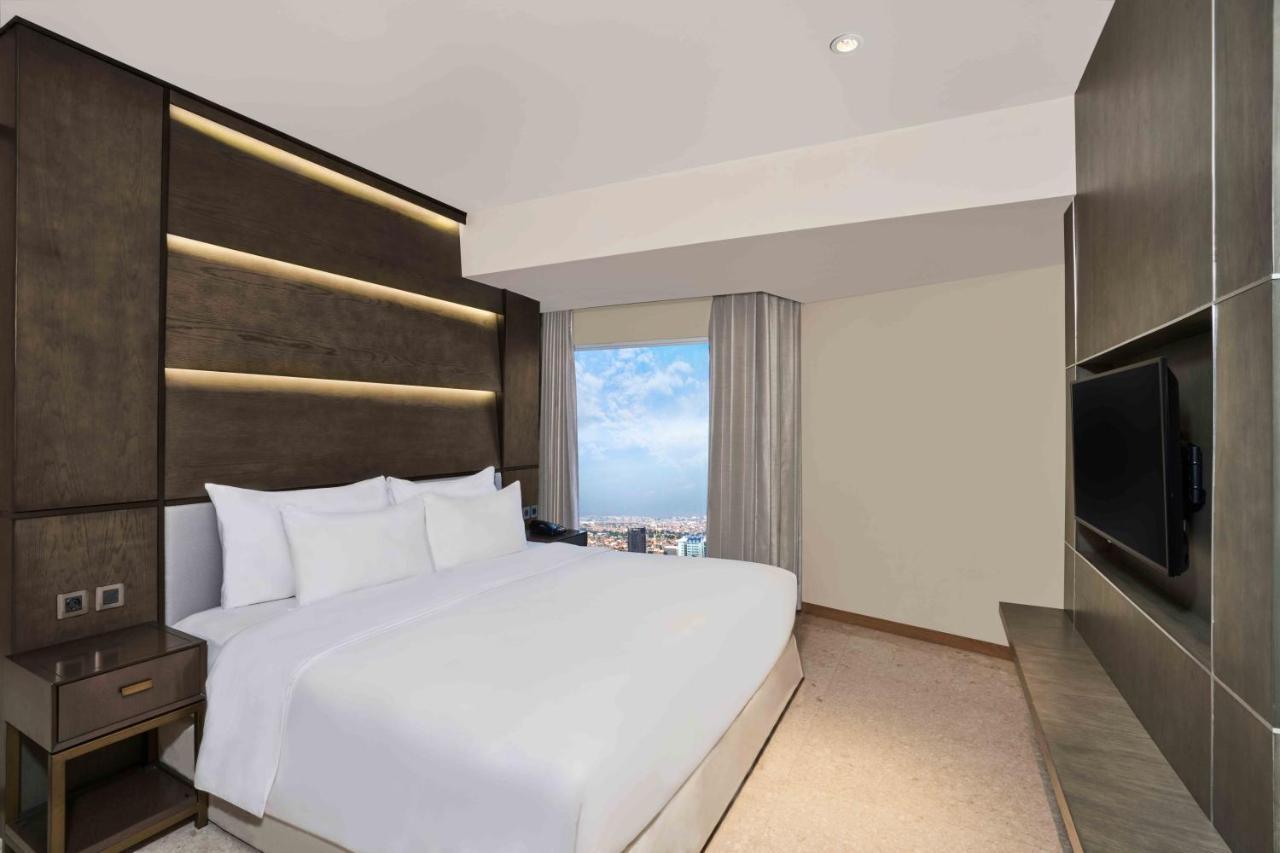 Vasa Hotel Surabaya Exteriör bild